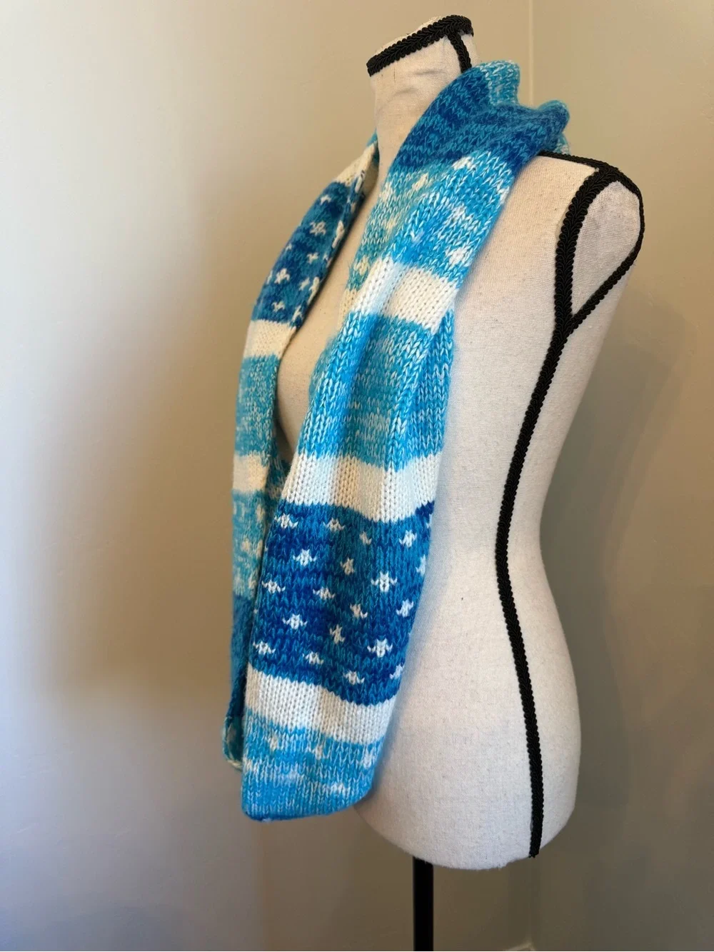 Hollister Blue Fair Isle Knit Infinity Scarf Chunky Winter Circle Scarf Cozy